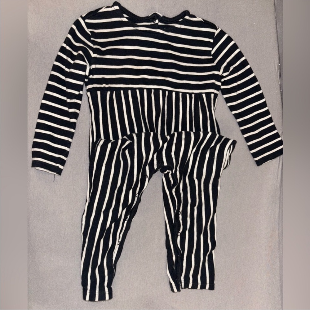 Primary one piece jumpsuit size 18-24 months black and white stripes